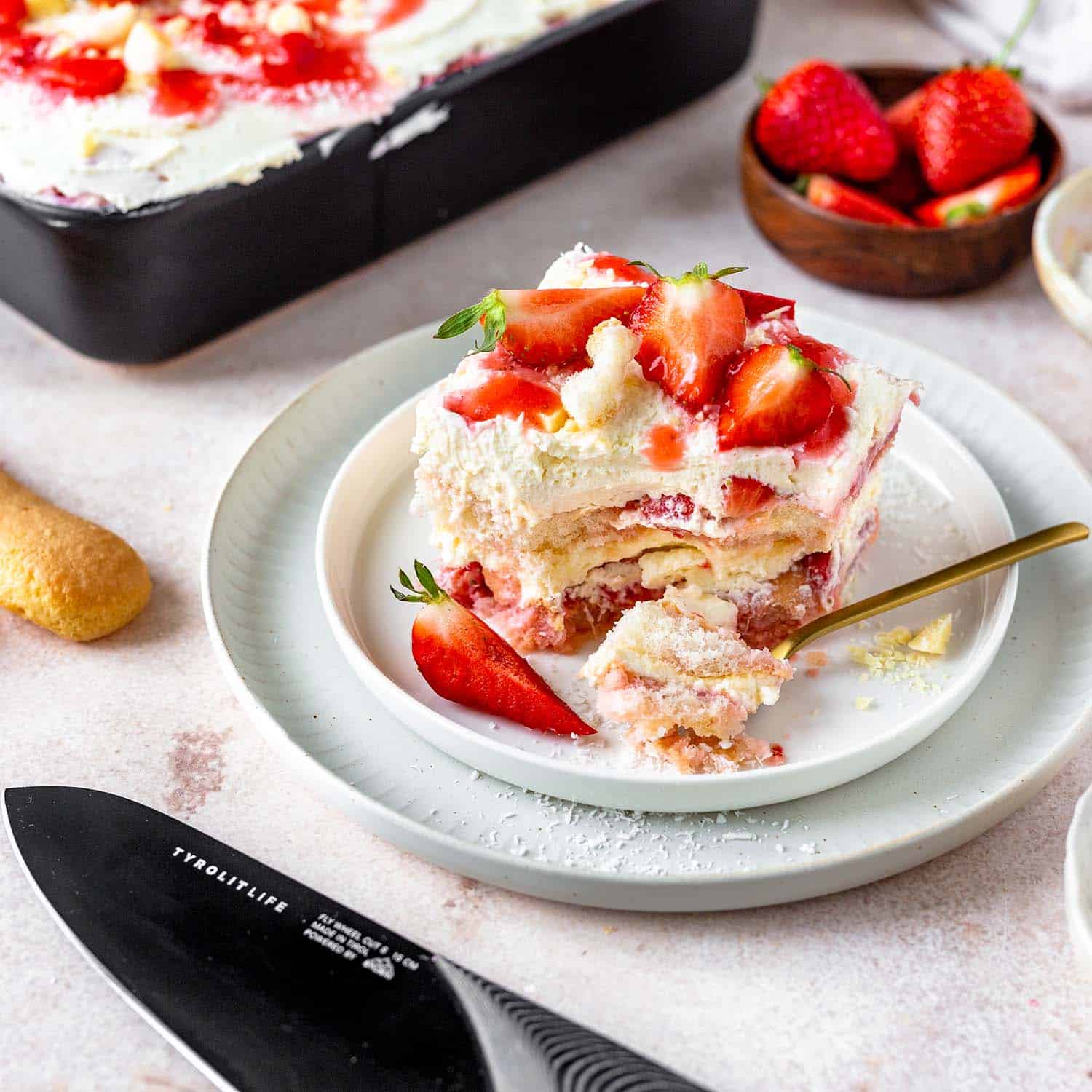 Strawberry Rhubarb Tiramisu for Mom - Sweet Love | Tyrolit Life