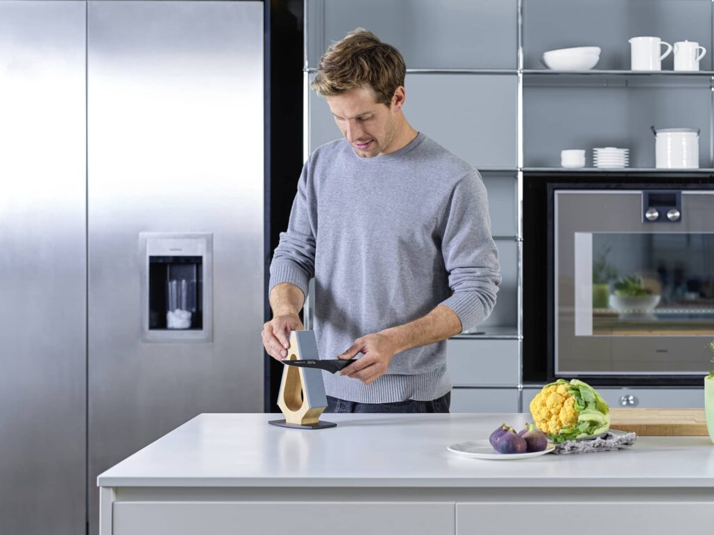 Knife sharpener with design by Tyrolit Life