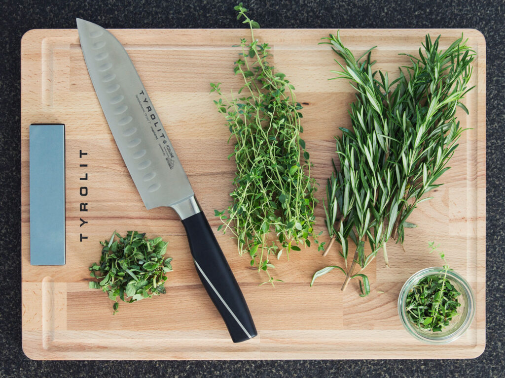 Knives at a Glance: What You Should Know About Types, Materials, and Maintenance