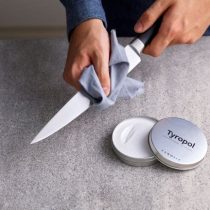 TYROLIT Life Tyropol Cleaning and Polishing Paste Application